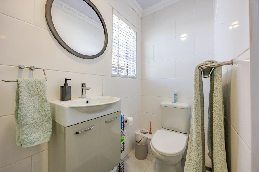 3 Bedroom Property for Sale in Muizenberg Western Cape